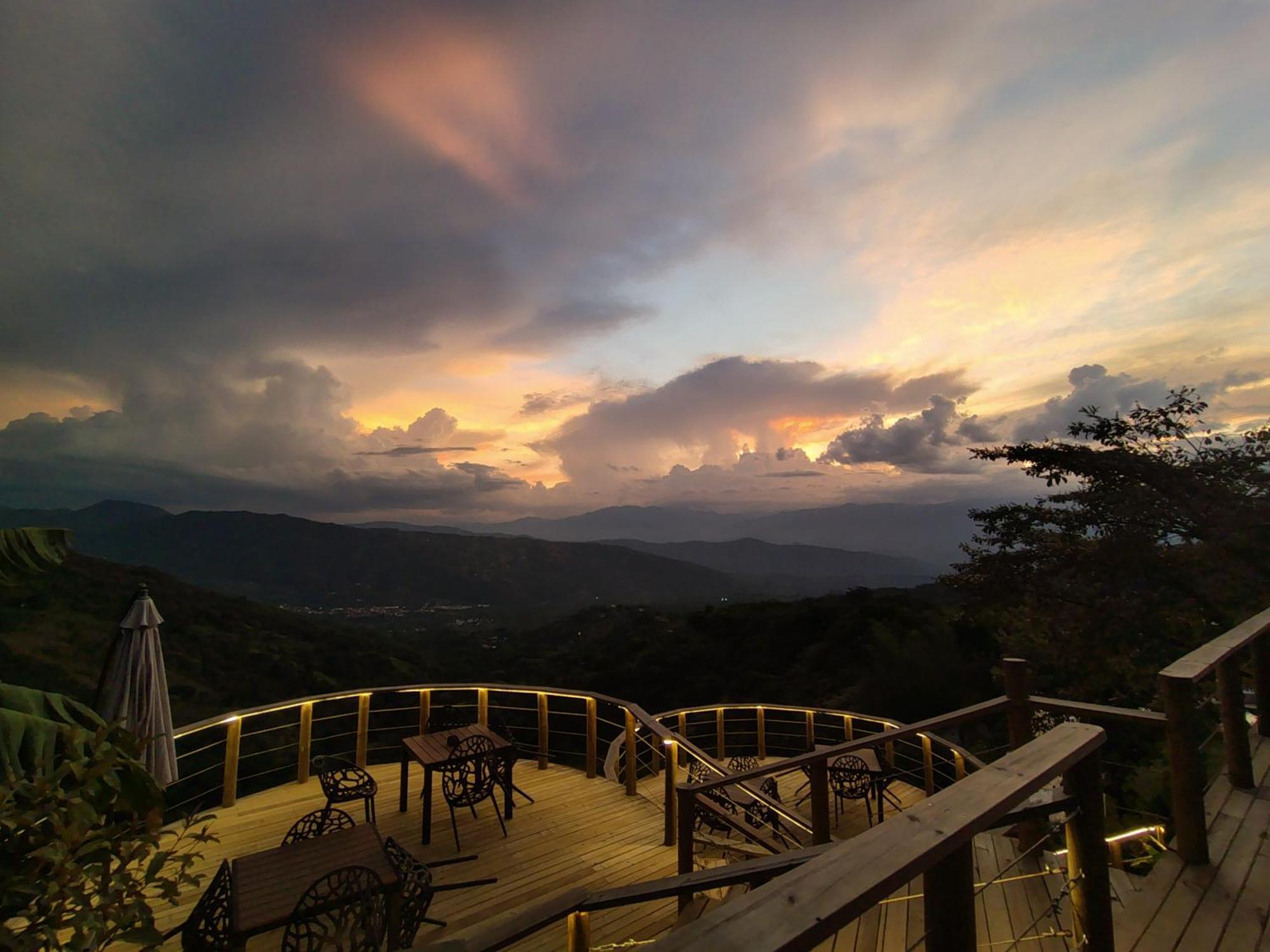 Nalua Glamping Y Hotel San Jerónimo Esterno foto
